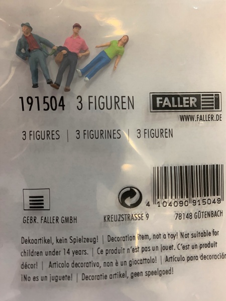 Faller 191504C Action Theme City Figures-Man with Bottle and Couple