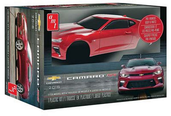 AMT 1020 1-25 2016 Chevy Camaro SS Pre-Painted