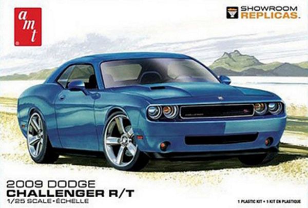 AMT 1117 1-25 2009 Dodge Challenger R-T