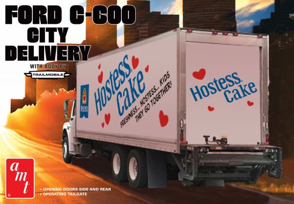 AMT 1139 1-25 Ford C-600 City Delivery Hostess