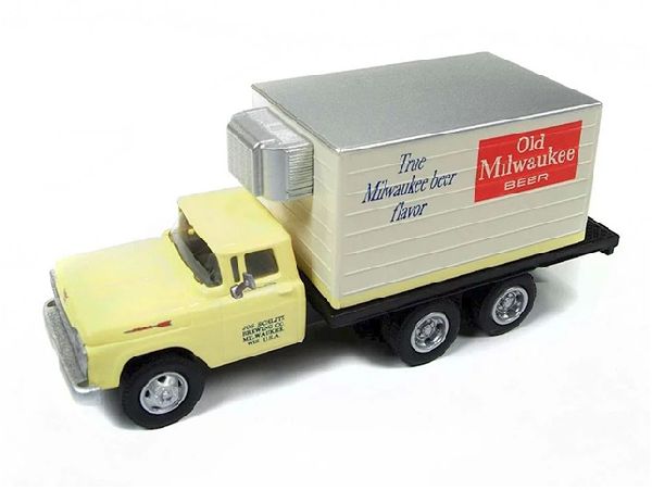 Classic Metal Works 30507 Old Milwaukee Box Truck