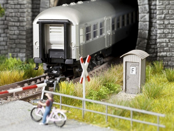 Noch NO14306 Signal Box for H0