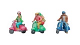 NO35835 Scooter Riders