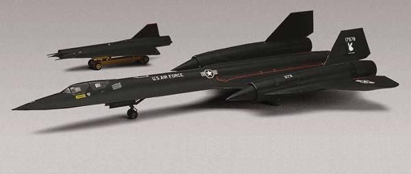 Revell 855810 1-72 SR-71A Blackbird