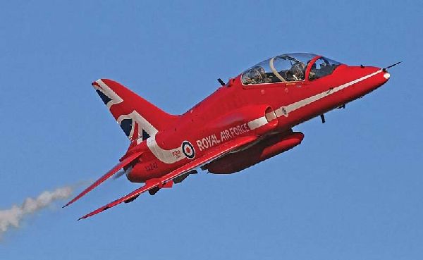 Revell 04921 BAe Hawk T1 Red Arrows