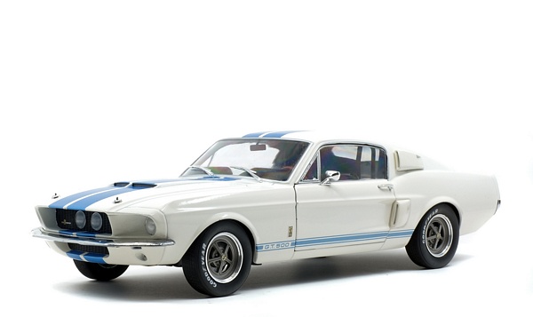 Schuco 421185060 Ford Mustang Shelby GT500 WIMBLEDON 1967