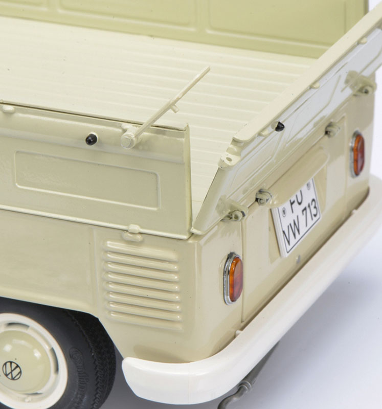 Schuco 450037200 | Schuco Box Vans Models 1:18