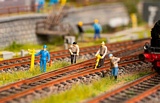 Faller 180238 Railway construction workers signal horn Figurine set with mini sound effect
