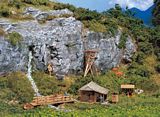 Faller 272532 Lodge with raised hide