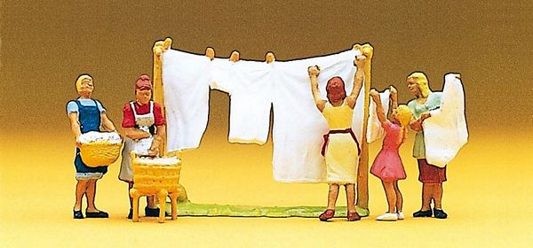 Preiser 10050 Women hanging laundry