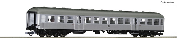 Roco 74589 2nd class commuter coach