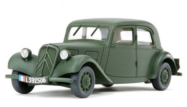 Tamiya 26548 1-48 Citroen Traction 11CV