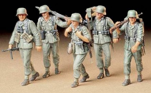 Tamiya 35184 German Machine Gun Crew