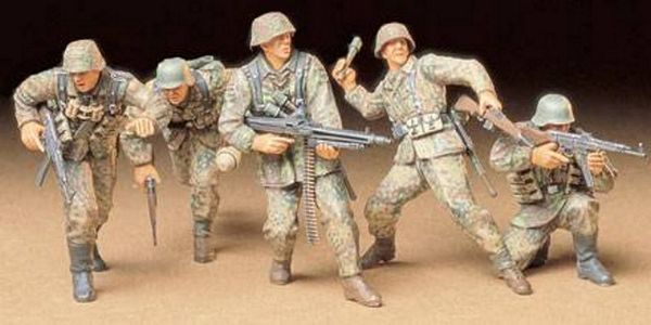 Tamiya 35196 German Front-Line Infantrymen