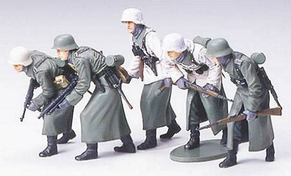 Tamiya 35256 German Assault Infantry