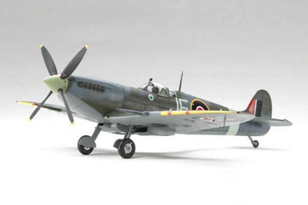 Tamiya 60319 Supermarine Spitfire Mk IXc