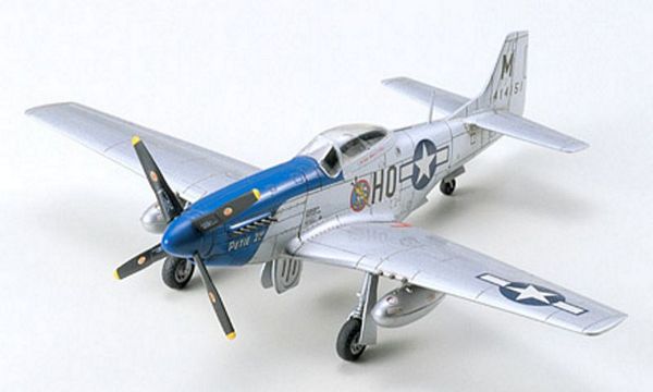 Tamiya 60749 1-72 P-51D Mustang