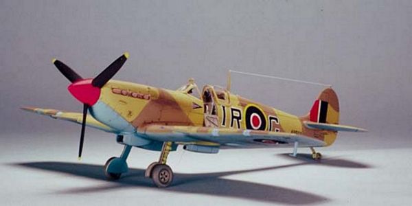 Tamiya 61035 Super MC Spitfire Mk Vb Trop