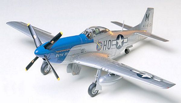 Tamiya 61040 North American P-51D Mustang