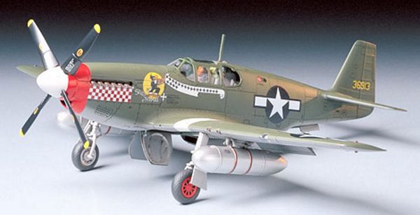 Tamiya 61042 P-51B Mustang