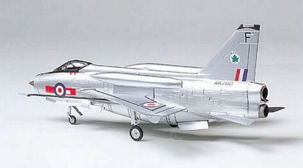 Tamiya 61608 BAC Lightning F Mk 6