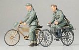Tamiya 35240 German Soldiers with Bicycles