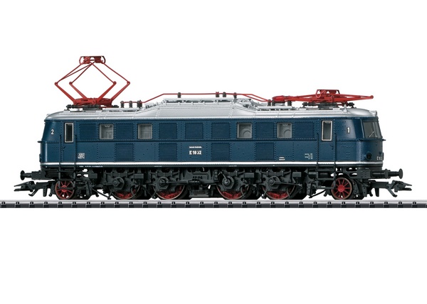 Trix 22451 Class E 18 Electric Locomotive