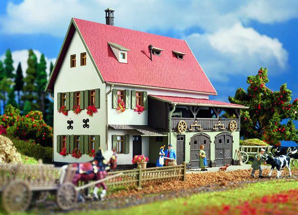 Vollmer 43721 Farm House with Shed