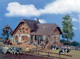 Vollmer 43744 Farm with Shed