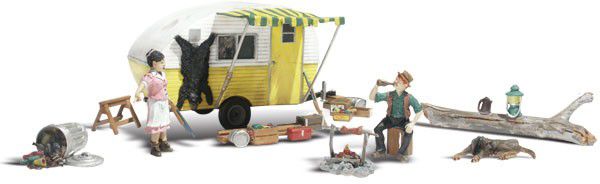 Woodland Scenics 5341 AutoScenes Assbled Ma And Pa Trailer Heaven